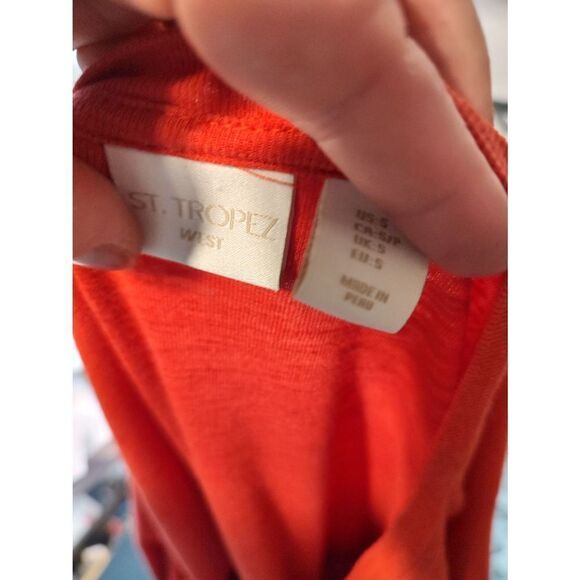 St. Tropez, batwinged loose fit Tshirt size small - Picture 2 of 3